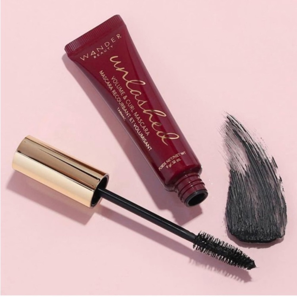 ๐HP๐ NWT WANDER BEAUTY AWARD WINNING UNLASHED VOLUME & CURL MASCARA Sealed Box - Picture 3 of 5